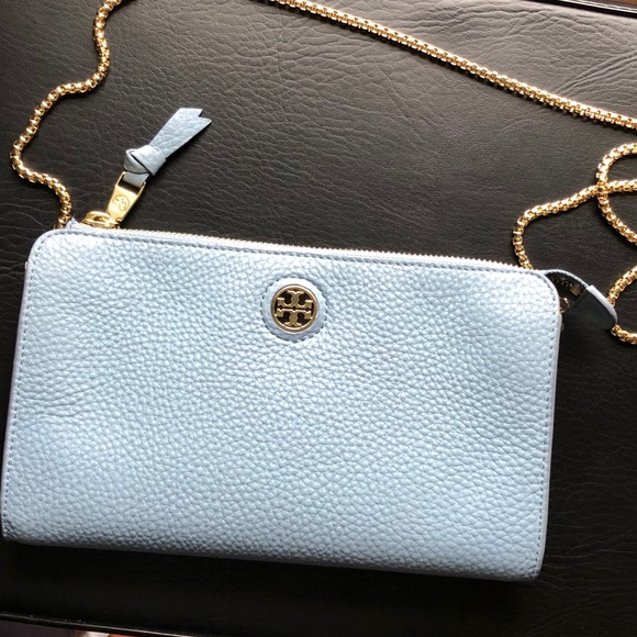 Tory Burch Handbags - 100% Authentic Tory Burch Leather Crossbody
